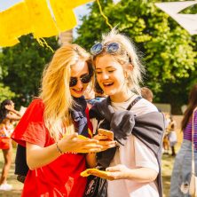 gallery 6 lovebox2017